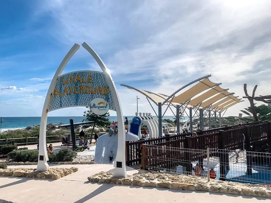 The Retreat On Nautilus ~ Walk To Beach Perth Australia